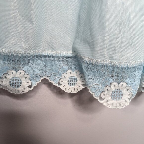 Vintage 1960's Baby Blue Sleeveless V-Neck Maxi Nightgown Floral Daisy Lace Trim - Picture 5 of 9